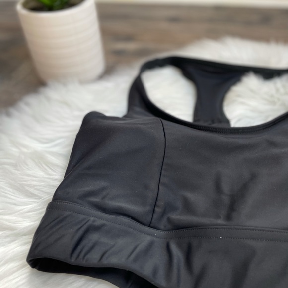 Onzie Flow Warrior sports bra in black - Picture 7 of 10